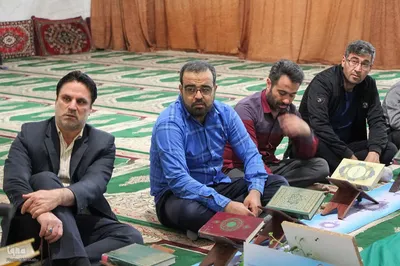 کرسی تلاوت قرآن کریم در حمایت از مردم مظلوم فلسطین‎