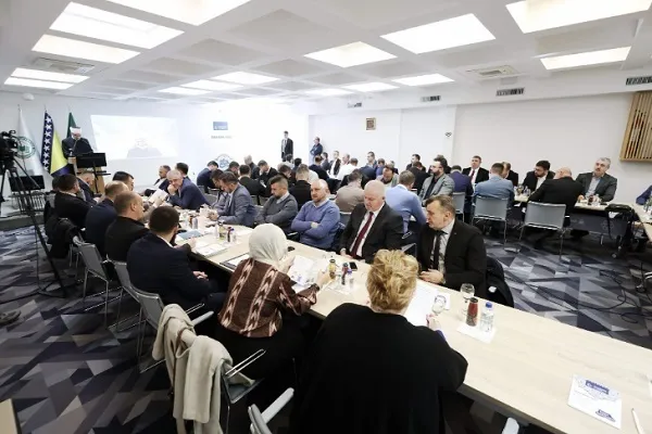 Conferencia de Sarajevo debate sobre la educación islámica en las mezquitas