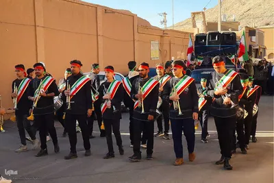 تشییع پیکر شهید گمنام دفاع مقدس در انارک
