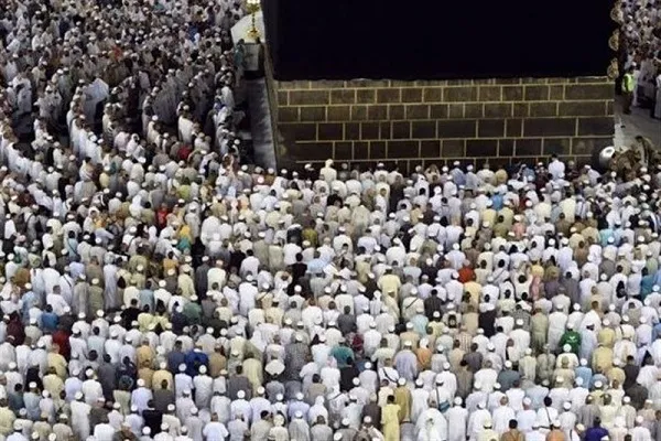 خاطره‌گویی و تبیین اثرات اعزام کاروان قرآنیان در ادوار مختلف حج