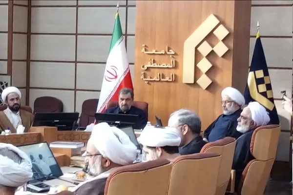 معاون اقتصادی رئیس‌جمهور با رئیس جامعةالمصطفی دیدار کرد