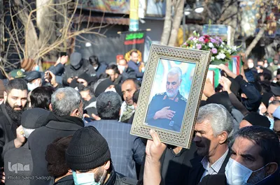 مراسم تشییع پیکر سه شهید گمنام در تبریز‎‎