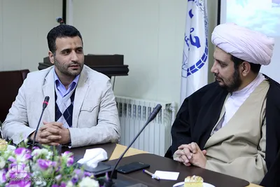 نشست ایمان در بحران