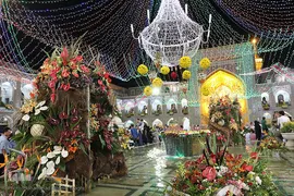 حرم مطهر رضوی در شب میلاد حضرت رضا(ع)