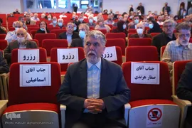 سید عباس صالحی، مدیر مسئول روزنامه اطلاعات