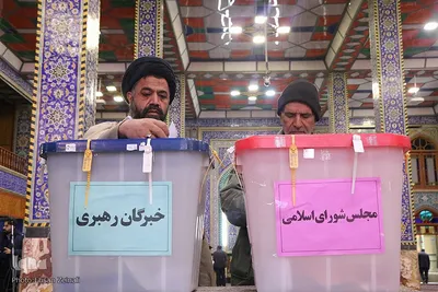 حضور پرشور مردم یزد در پایگاه انقلاب