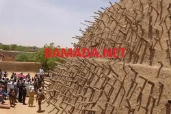Un pan de la mosquée Sidi Yehya de Tombouctou écroulé
