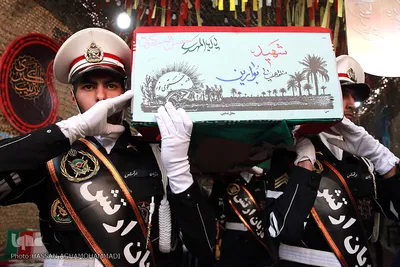 زیارت پیکرهای مطهر و تازه تفحص شده ۱۳۵شهید گمنام دفاع مقدس در معراج الشهدای تهران