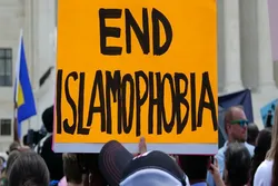 Teriakan Kebencian Umat Islam terhadap Islamofobia Melalui Tribun-Tribun Cyber