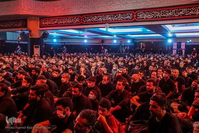 حسینیه ایران؛ پنجمین شب عزاداری در هیئت آیین حسینی