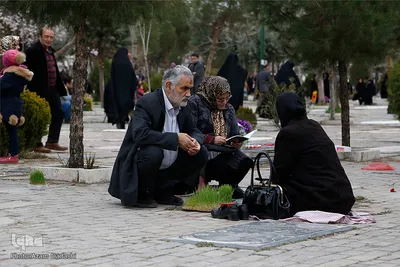 زیارت اهل قبور در آخرین پنجشنبه سال - قزوین