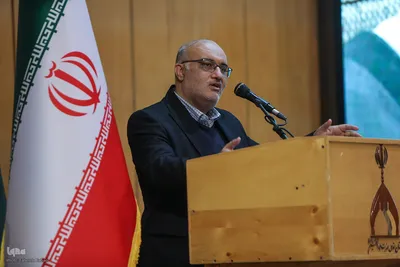 معتز آقایی 