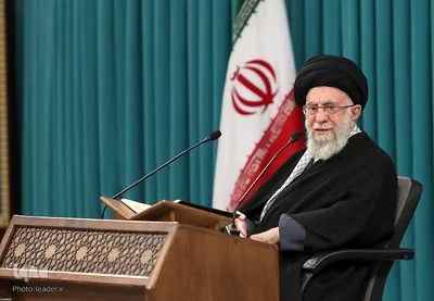محفل نورانی انس با قرآن کریم با حضور حضرت آیت‌الله العظمی خامنه‌ای، رهبر انقلاب اسلامی