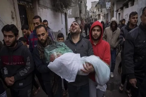 شهادت ۱۰ فلسطینی در حملات صبح امروز صهیونیست‌ها به غزه