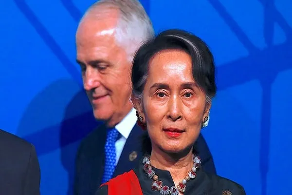 Suu Kyi Asks for Help with Rohingya Muslim Crisis
