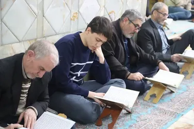 ترتیل‌خوانی قرآن در آستان امام زاده سید حمزه(ع) تبریز