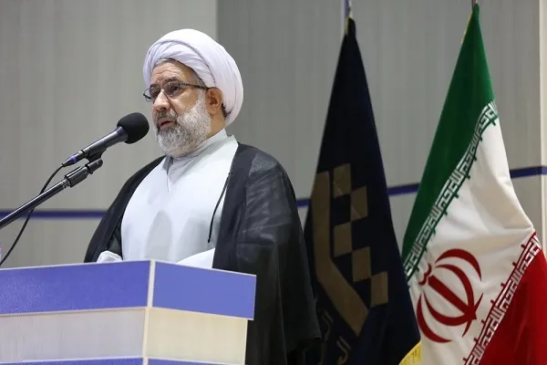 فقه به رفتار‌های انسان انتظام می‌بخشد