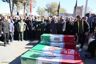 شکوه بدرقه لاله‌های گمنام فاطمی در بیرجند