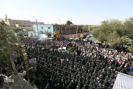 خواندن نماز میت بر پیکر شهید مدافع حرم شهید سجاد زبرجدی