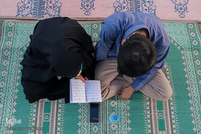 قرائت دعای عرفه در زنجان