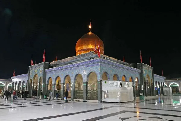 شخصیت و جهاد بزرگ حضرت زینب(س) در بیانات رهبر انقلاب؛ عظمت زنانه، عزت مجاهدانه