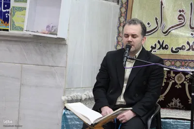 محفل انس با قرآن کریم به مناسبت فرارسیدن دهه فجر در ملایر