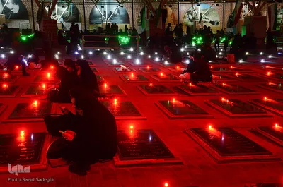 مراسم شب قدر در گلزار شهدای وادی رحمت تبریز
