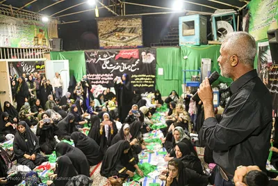 آماده‌سازی لباس همایش جهانی شیرخوارگان حسینی