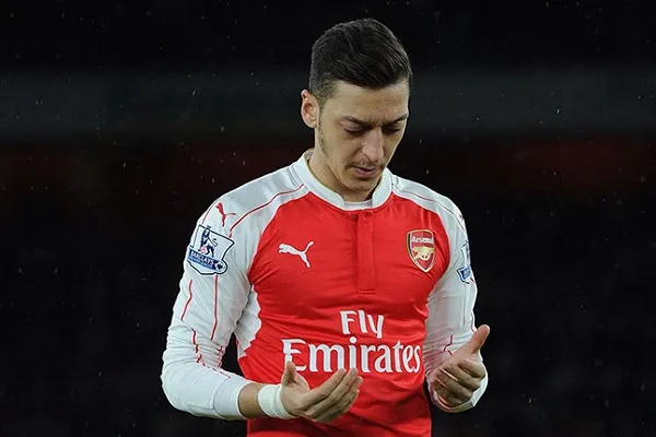 Mesut Özil'in Müslüman Uygur tepkisi Çin'i salladı