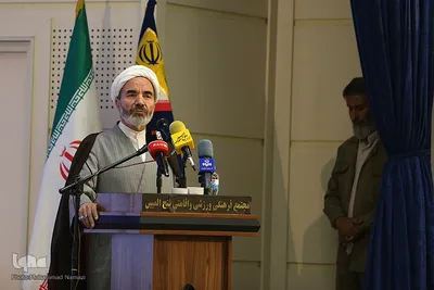 آئین اختتامیه مسابقات سراسری قرآن کریم نیروی زمینی سپاه با حضور سردار سرتیپ پاسدار «محمد کرمی» فرمانده نیروی زمینی سپاه شامگاه چهارشنبه 9 مهرماه در مجتمع فتح المبین برگزار شد.