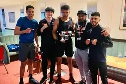 La méthode d’un entraîneur de boxe musulman pour influencer les jeunes