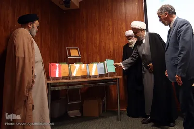 مراسم روز پژوهش و نکوداشت حجت‌الاسلام والمسلمین عبدالکریم بی‌آزار شیرازی، از پیشکسوتان تقریب در دانشگاه مذاهب اسلامی