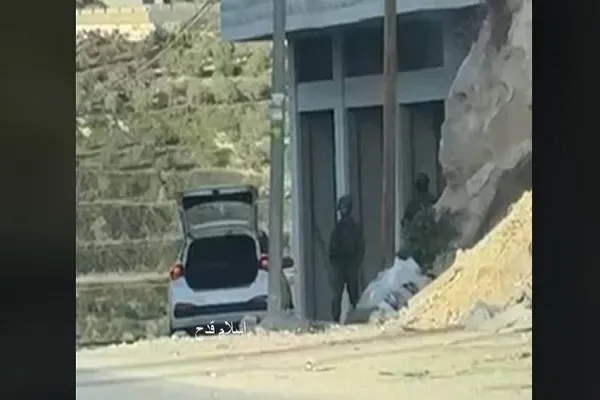 Siyonist Rejim güçleri yine üç genci şehit etti
