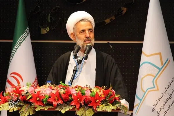 خروجی مساجد ما باید افرادی همچون شهدا باشد