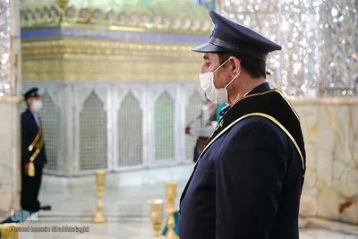 آیین سیاه پوشی ضریح مطهر کریمه اهل بیت در آستانه محرم