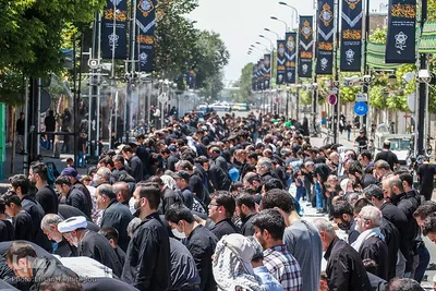 حسینیه ایران؛ نماز ظهر عاشورا در زنجان‎‎