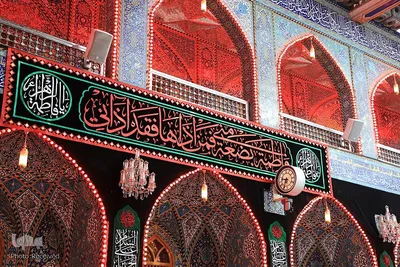 سیاه‌پوشان ایام فاطمیه در آستان عباسی