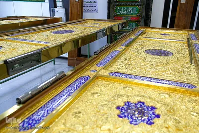 کارگاه ساخت درب‌های حرم امامین کاظمین(ع) در مشهد
