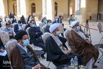 محفل انس با قران در مسجد نصیرالملک‎