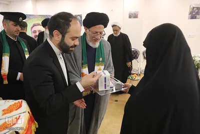 کاروان زیر سایه خورشید در منزل شهید لاریجانی