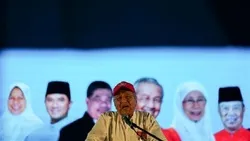 মাহাথির মুহাম্মাদকে ভোট দিন: আনোয়ার ইব্রাহিম
