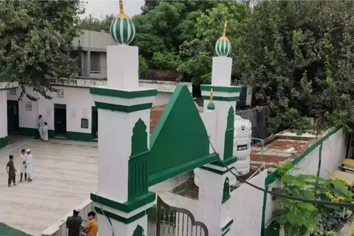 Two Centuries-Old Mosques in Delhi to Be Demolished
