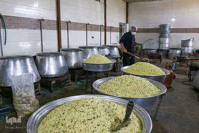 اطعام نیازمندان در روز عید غدیر از محل موقوفات شیراز