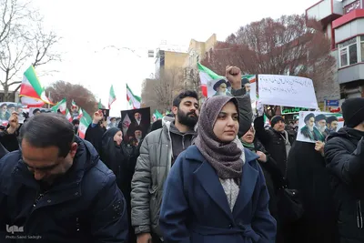 بیعت مردم تبریز با سومین رهبر انقلاب اسلامی
