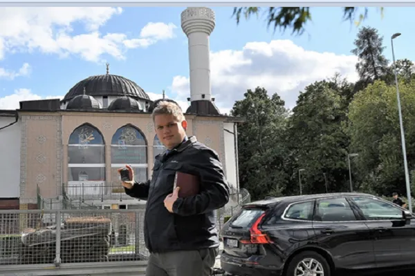 Menindas Demonstran atas Pembakaran Alquran di Swedia dan Penangkapan Seorang Muslim