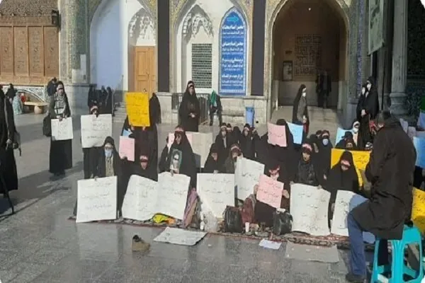 بست‌نشینی را تا ارسال 5 هزار پیامک تذکر حجاب ادامه می‌دهیم