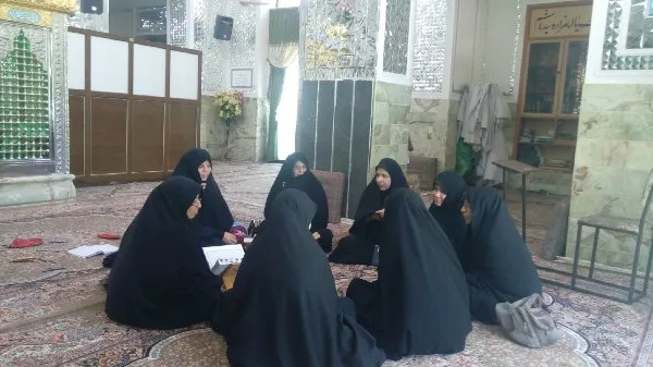 برگزاری کلاس حفظ و تفسیر جزء 30 در مصلای اردکان