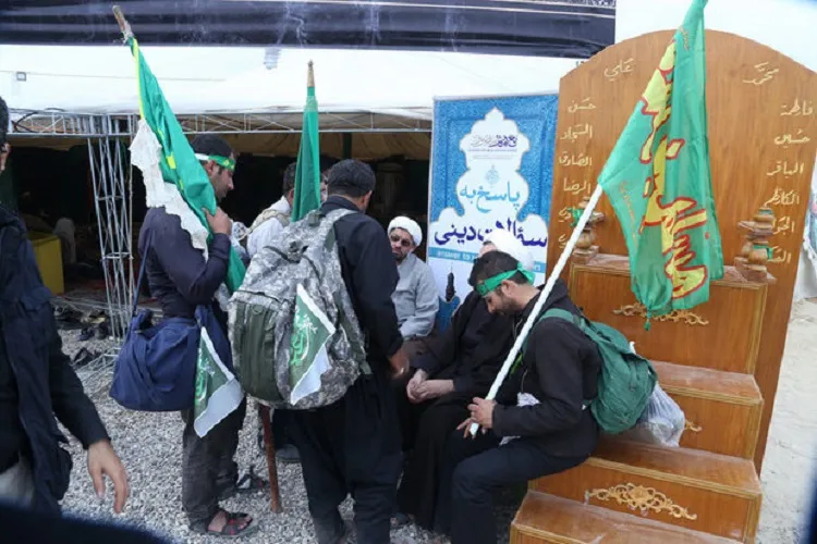 خدمت‌رسانی ۱۵ گروه جهادی به زائران اربعین در کرمانشاه