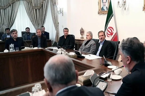 اقتصاد ایران از رانت و انحصار رنج می‌برد/ جدیت دولت در موضوع بهبود فضای کسب و کار