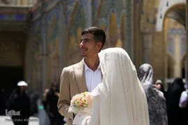 زیر سایه ضریح